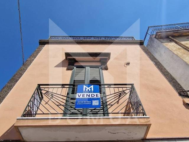 Trilocale in vendita a Parabita via Salentina