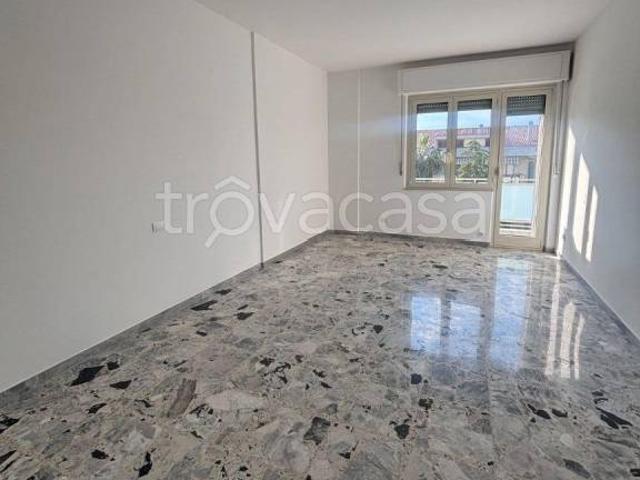 Trilocale in vendita a Pescara via Vincenzo Cerulli, Porto Turistico