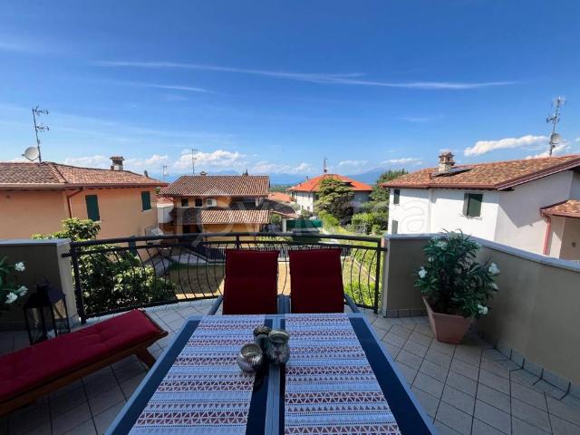 Trilocale in vendita a Peschiera del Garda via Adige, Boschetti