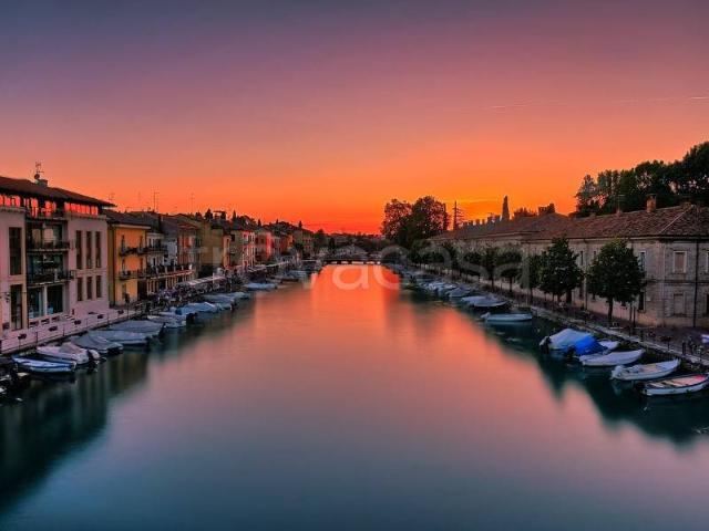 Trilocale in vendita a Peschiera del Garda via Sebino