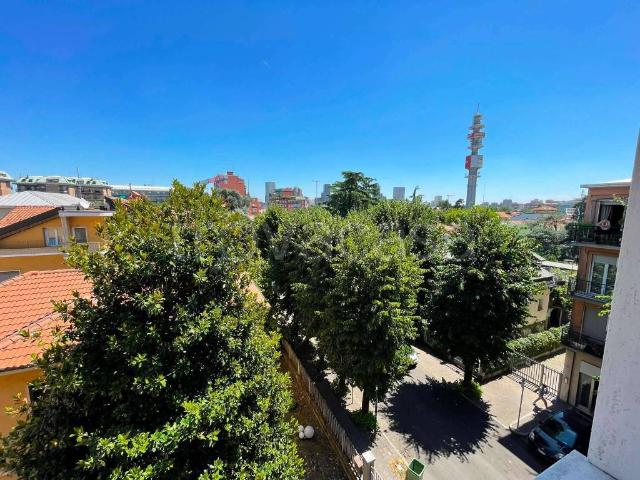 Trilocale in vendita a Pero via Caduti 1/a
