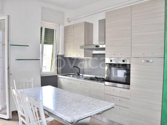 Trilocale in vendita a Perugia via Carlo Pisacane, 25, Ferro di Cavallo