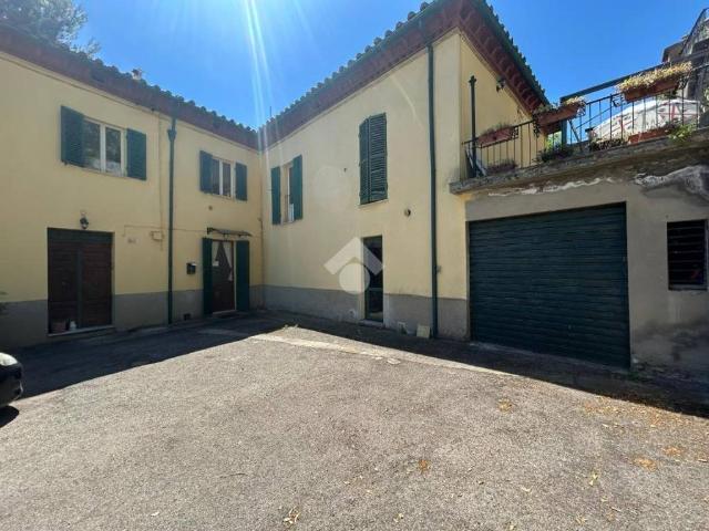 Trilocale in vendita a Perugia via del Favarone, 27, Monteluce Ponte Rio