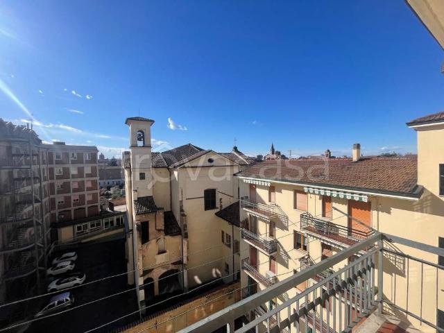 Trilocale in vendita a Piacenza, Pubblico Passeggio