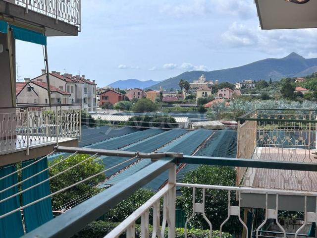 Trilocale in vendita a Pietra Ligure via Milano, 118