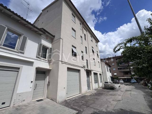 Trilocale in vendita a Poggibonsi via Armando Diaz, 60