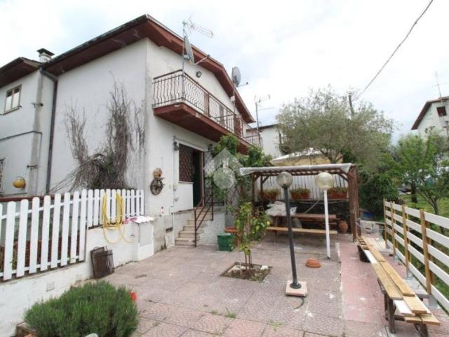 Trilocale in vendita a Poggio Nativo viale Roma, 72