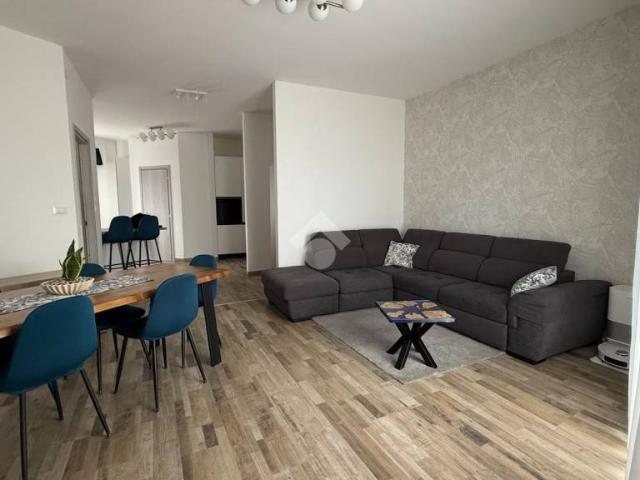 Trilocale in vendita a Pordenone via Mestre