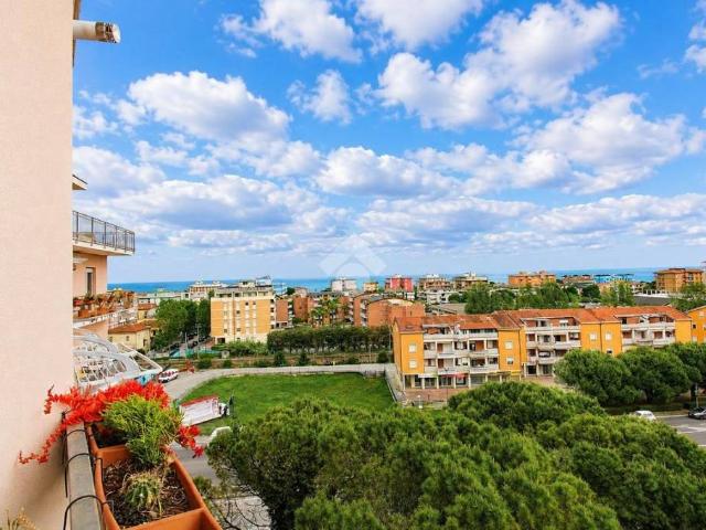 Trilocale in vendita a Porto Recanati viale dei Pini, 5