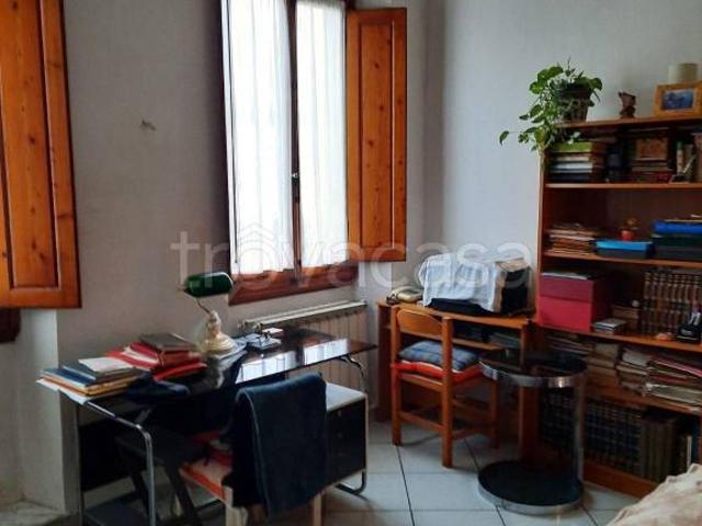 Trilocale in vendita a Prato, Centro Storico San Francesco