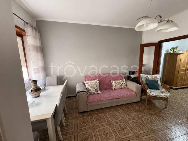Trilocale in vendita a Prato, Coiano