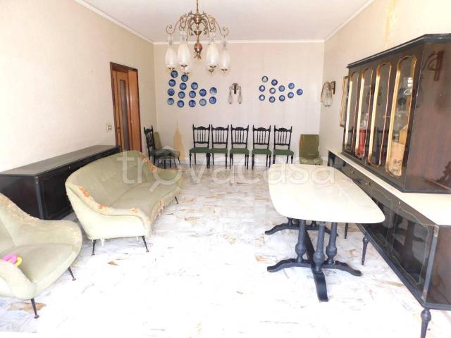Trilocale in vendita a Ragusa via Niccolò Paganini, San Luigi Archimede