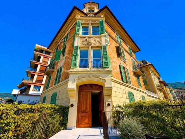 Trilocale in vendita a Rapallo via Antonio Gramsci, Centro Storico
