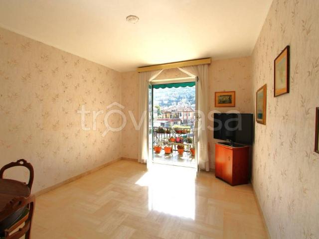Trilocale in vendita a Recco via Privata Orchidea