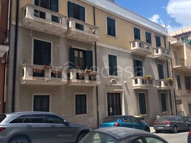 Trilocale in vendita a Reggio di Calabria via Francesco Acri, 8, Centro Storico