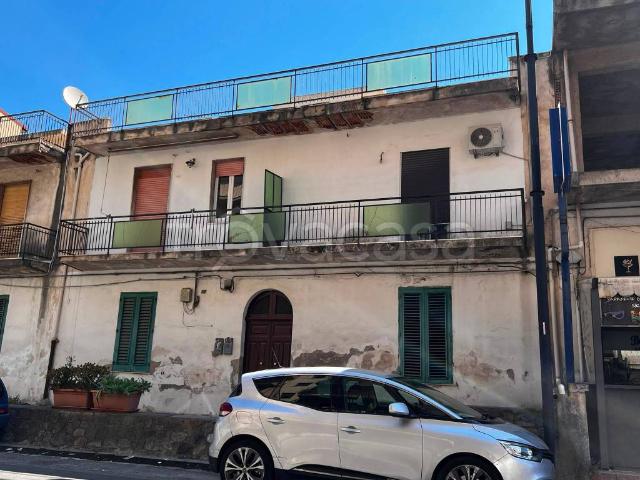 Trilocale in vendita a Reggio di Calabria, Santa Caterina San Brunello