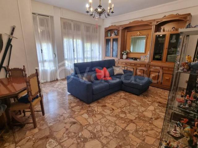 Trilocale in vendita a Reggio nell'Emilia, Mirabello