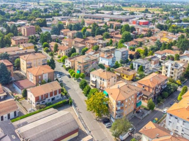 Trilocale in vendita a Reggio nell'Emilia via Gabriele Bombasi, Carrozzone