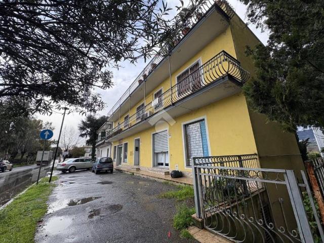 Trilocale in vendita a Rende via Giuseppe Verdi, 214, Quattromiglia