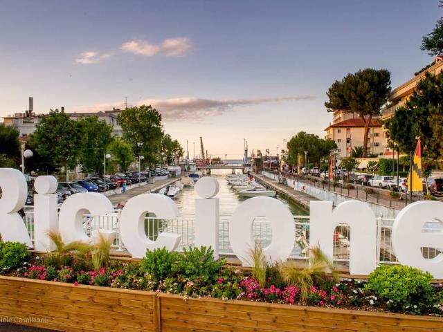 Trilocale in vendita a Riccione viale dei Mille, Paese