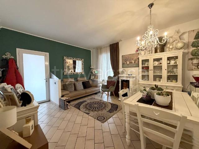 Trilocale in vendita a Riccione viale Venezia, Papini Oltremare