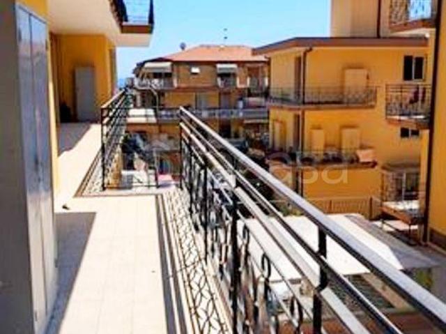 Trilocale in vendita a Riva Ligure via Aurelia, 24C