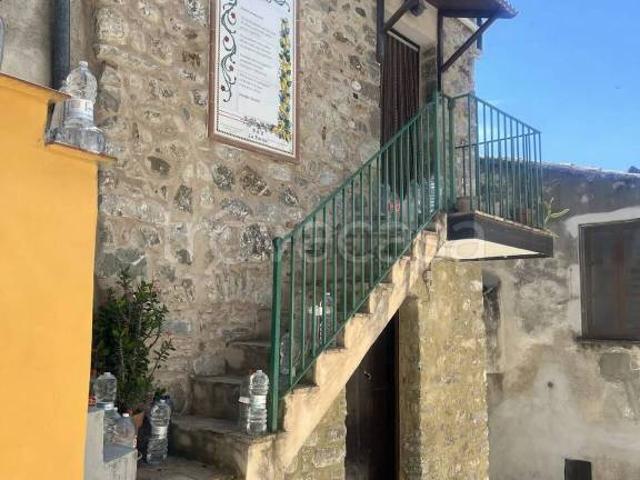 Trilocale in vendita a Rocca Imperiale via p. Giannone, 26
