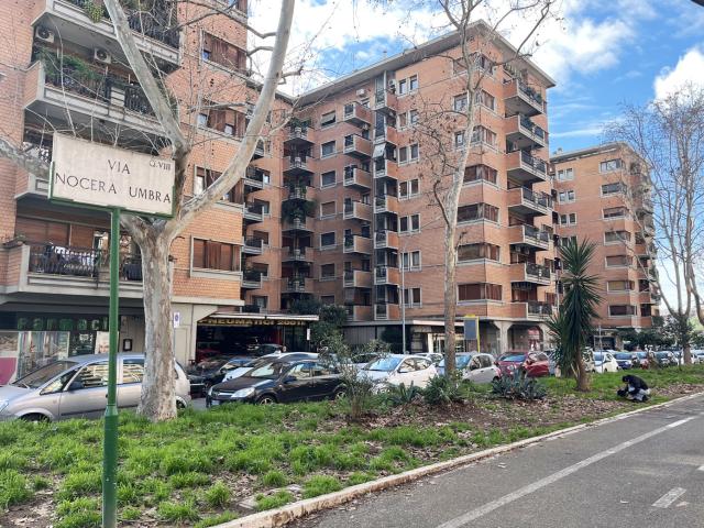 Trilocale in vendita a Roma