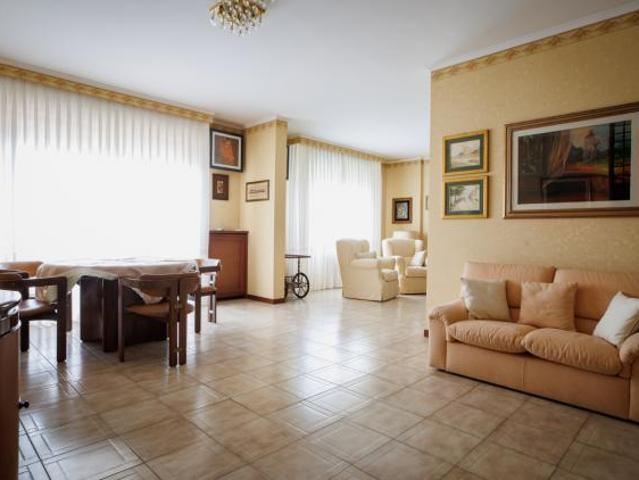 Trilocale in vendita a Roma
