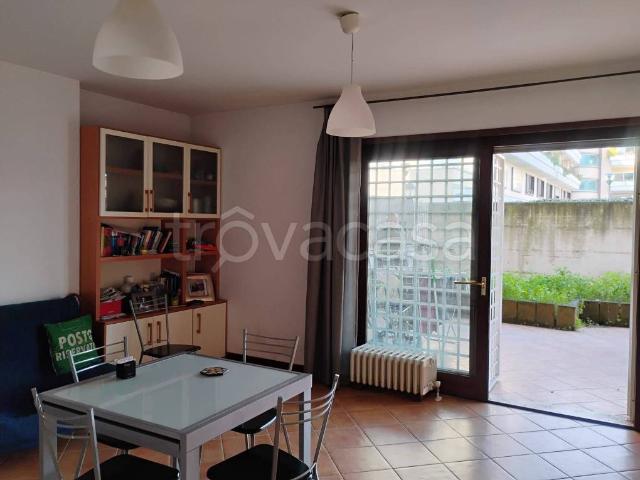 Trilocale in vendita a Roma, Acilia