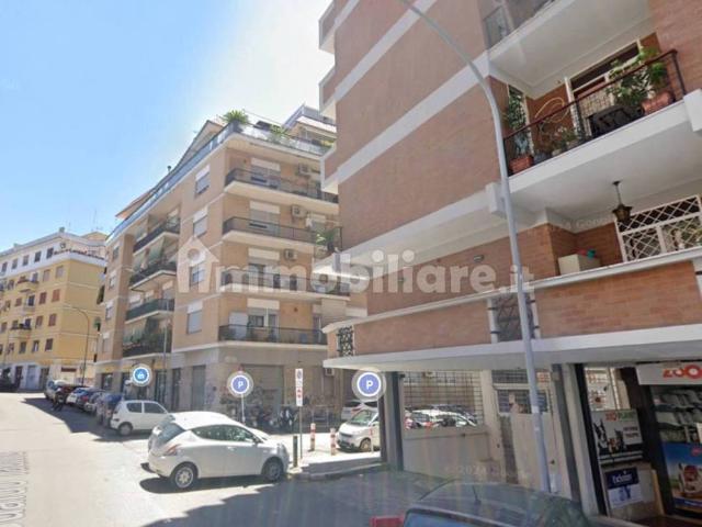 Trilocale in vendita a Roma, Furio Camillo