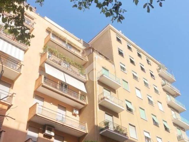 Trilocale in vendita a Roma via mancinelli, 18, Africano Villa Chigi