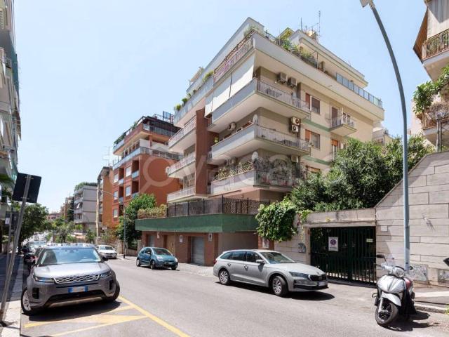 Trilocale in vendita a Roma via Attilio Friggeri, 82, Balduina