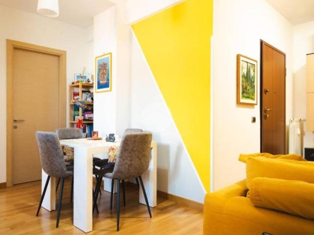 Trilocale in vendita a Roma via Attio Labeone, 50, Quadraro