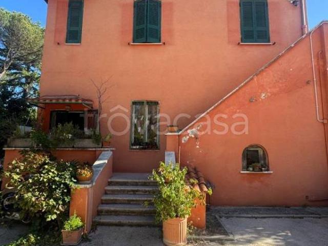Trilocale in vendita a Roma via Capena, Tomba di Nerone