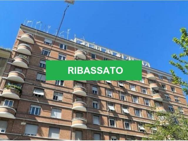 Trilocale in vendita a Roma via Cesare Fracassini, Flaminio