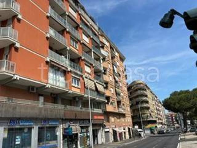 Trilocale in vendita a Roma via delle Cave, 4, Colli Albani