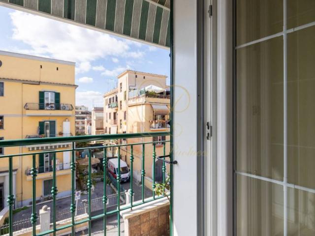 Trilocale in vendita a Roma via delle Spighe, 42, Alessandrino Torre Spaccata