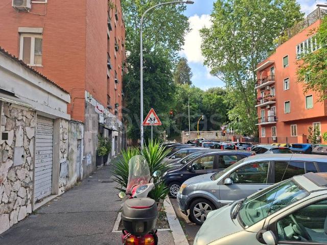 Trilocale in vendita a Roma via di Donna Olimpia, 10, Monteverde Nuovo