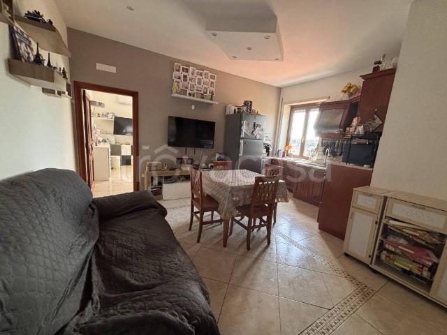Trilocale in vendita a Roma via di Valle Muricana, 97, Prima Porta