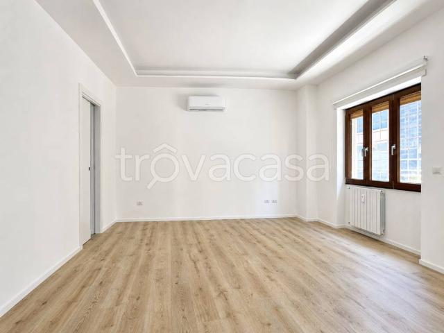 Trilocale in vendita a Roma via di Villa Belardi, 24, Garbatella