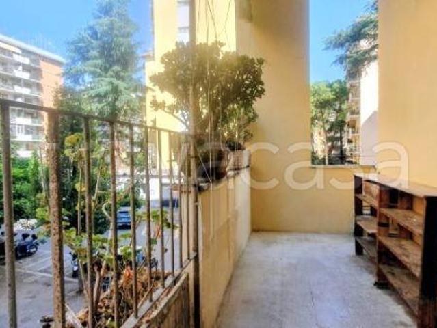 Trilocale in vendita a Roma via Fonte Buono, Ardeatino Montagnola