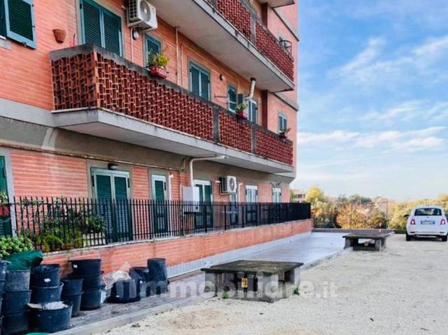 Trilocale in vendita a Roma via Garlenda, Torrevecchia