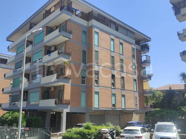 Trilocale in vendita a Roma via Giannetto Valli, Portuense