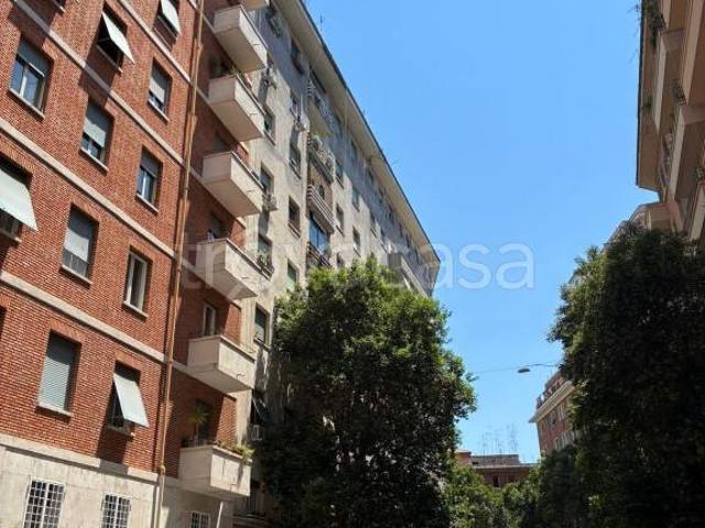 Trilocale in vendita a Roma via Luca Signorelli, 8, Flaminio