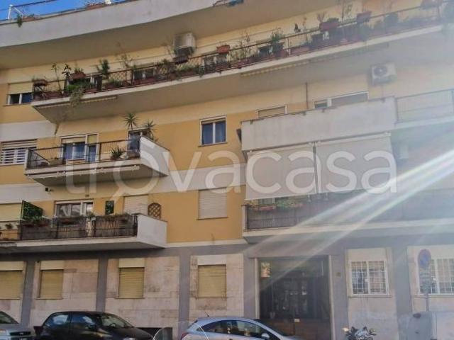 Trilocale in vendita a Roma via Pietro Mascagni, 48, Africano Villa Chigi