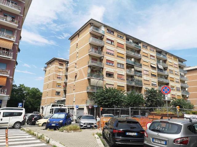 Trilocale in vendita a Roma via Pofi, 6, Villa Gordiani