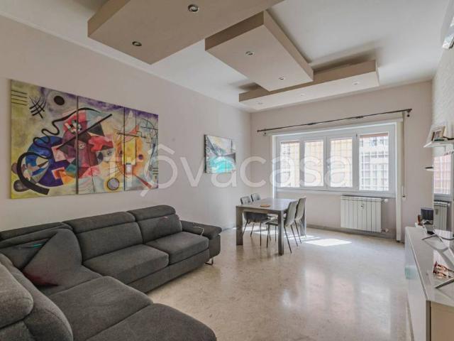 Trilocale in vendita a Roma via Raffaele Battistini, Colli Portuensi Casaletto