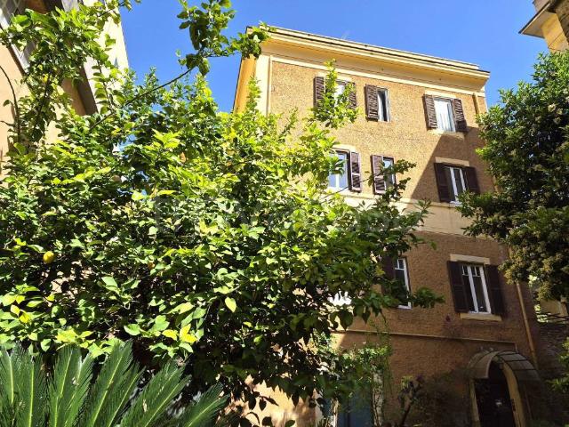 Trilocale in vendita a Roma via Tiburtina, 135, San Lorenzo