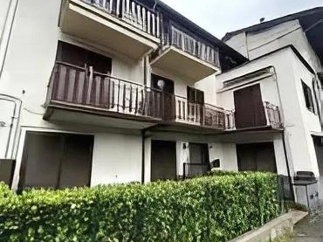 Trilocale in vendita a Roncobello